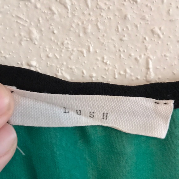 Button up tank - Picture 2 of 3